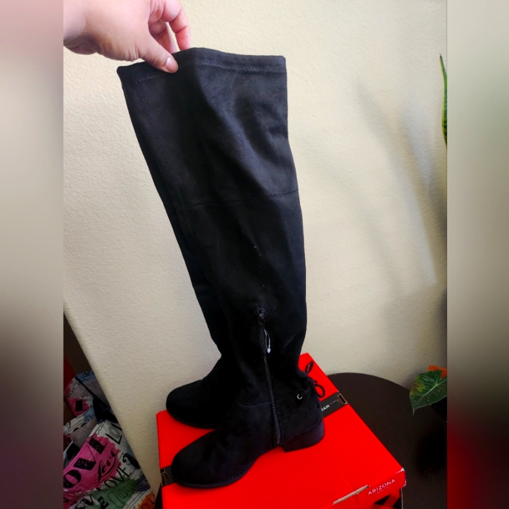 Women's knee high boots